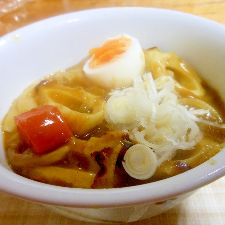 残りカレーで～竹輪と卵のカレーうどん